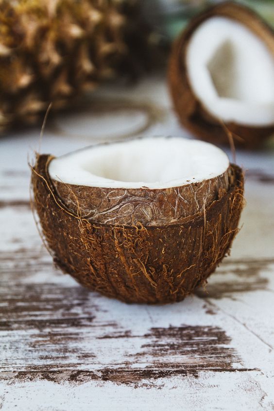 Противопоказания к применению кокосового масла
